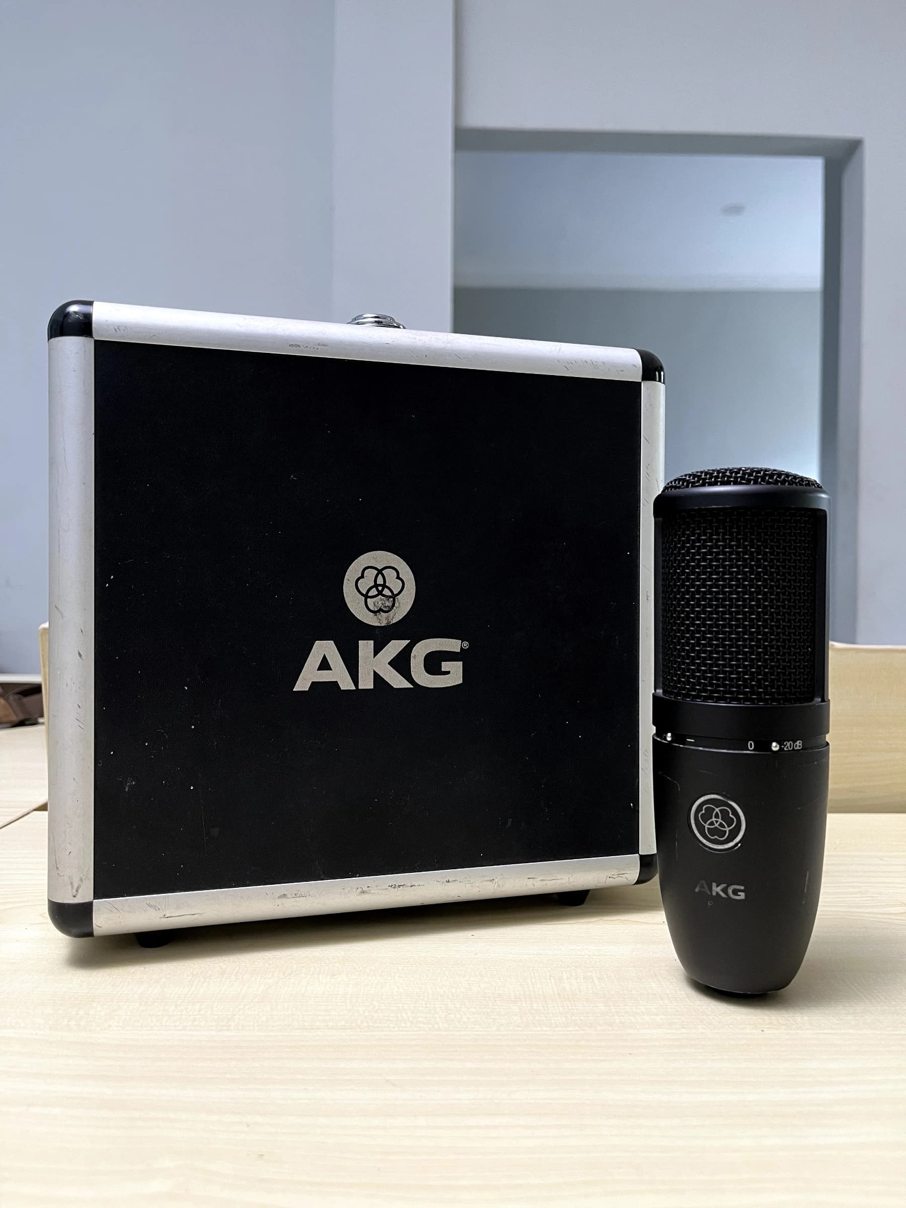 Microphone condensor AKG