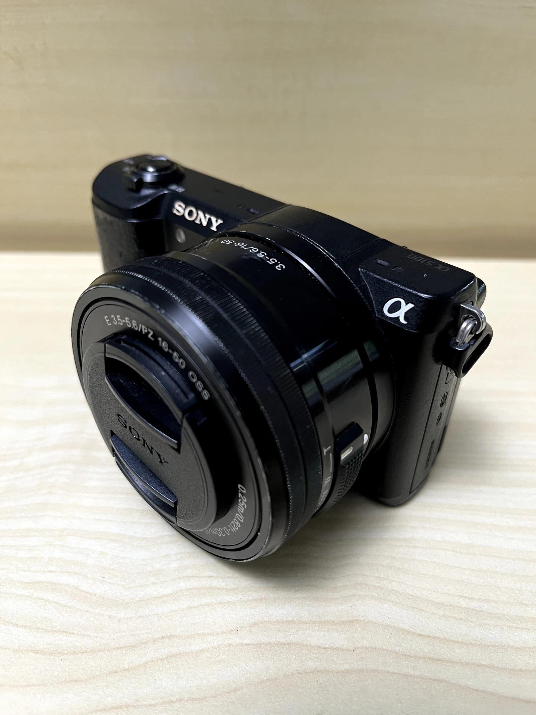 Sony a5100 (kamera mirrorless)