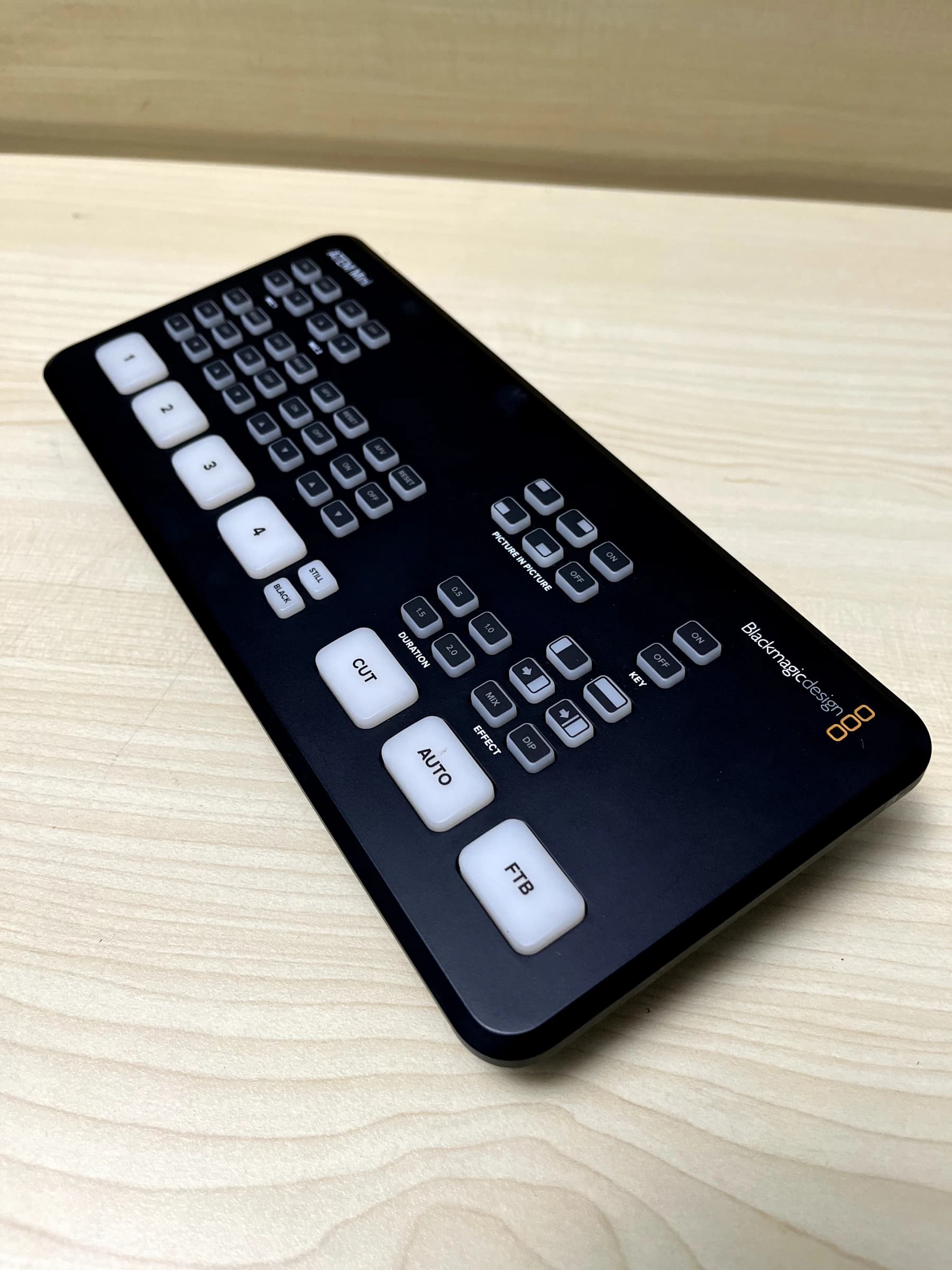 Blackmagic ATEM mini (video mixer)